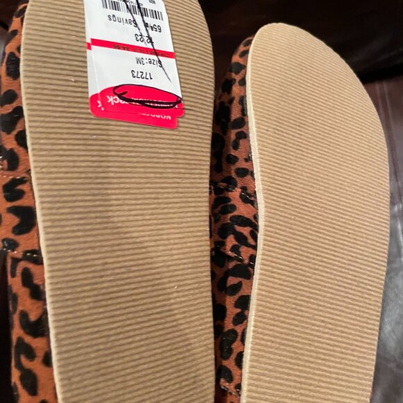 Treasure & Bond Girl Slippers Size 3 - Picture 4 of 4